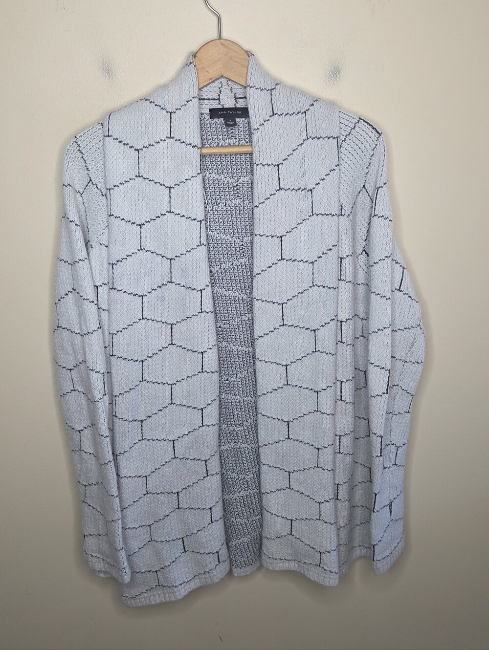 Ann Taylor Shawl Collar Open Cardigan Ivory Black Geometric Honeycomb Medium